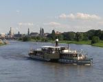 Sommernächte, Livemusik, Filme unter Sternen, unvergessliche Erlebnisse am Elbufer - Dampfer auf der Elbe