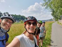 Radfahren, Urlaub, Aktivurlaub, Dresden, Stadtführung, Fahrradtour, Natur, Umweltfreundlich, Fitness, Entspannung, Abenteuer, Flexibilität, lokale Kultur, Sehenswürdigkeiten, Elbe, Nachhaltigkeit, Freiheit, Erholung, Reiseerlebnis