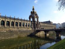 Zwinger mit Porzellansammlung