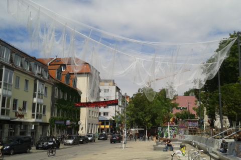 Scheune Vorplatz Schaubudensommer