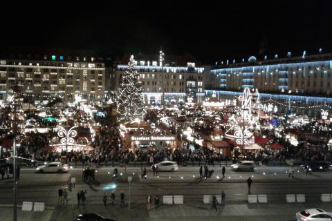 Striezelmarkt Rundgang Dresden