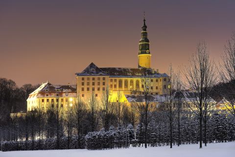  Entdecke das 1. Festival Wintersterne in der Sächsischen Schweiz! Kultur, Natur und märchenhafte Erlebnisse – perfekt für deinen Winterurlaub.